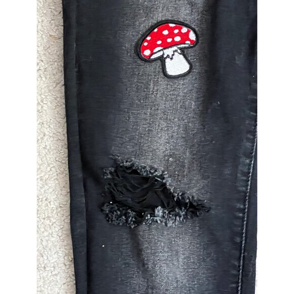 S.O.N.G. Eco Love Jeans Distressed Mushroom Patch Skinny Jeans Sz 13 Juniors Bla - Picture 11 of 12